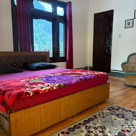 Pahadirovers Homestay & Cafe Kasol Exterior photo