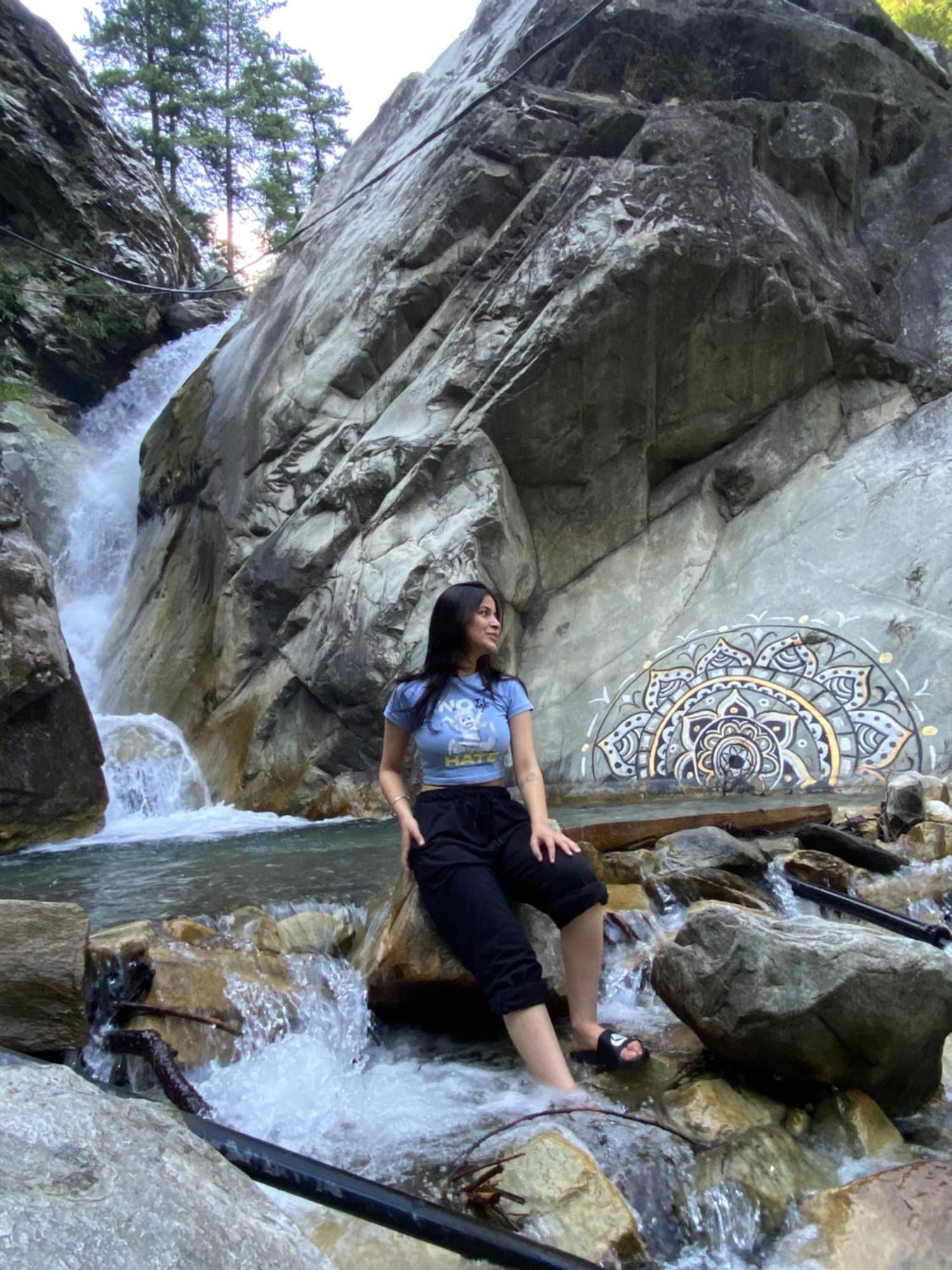 Homestay Pahadirovers & Cafe Kasol